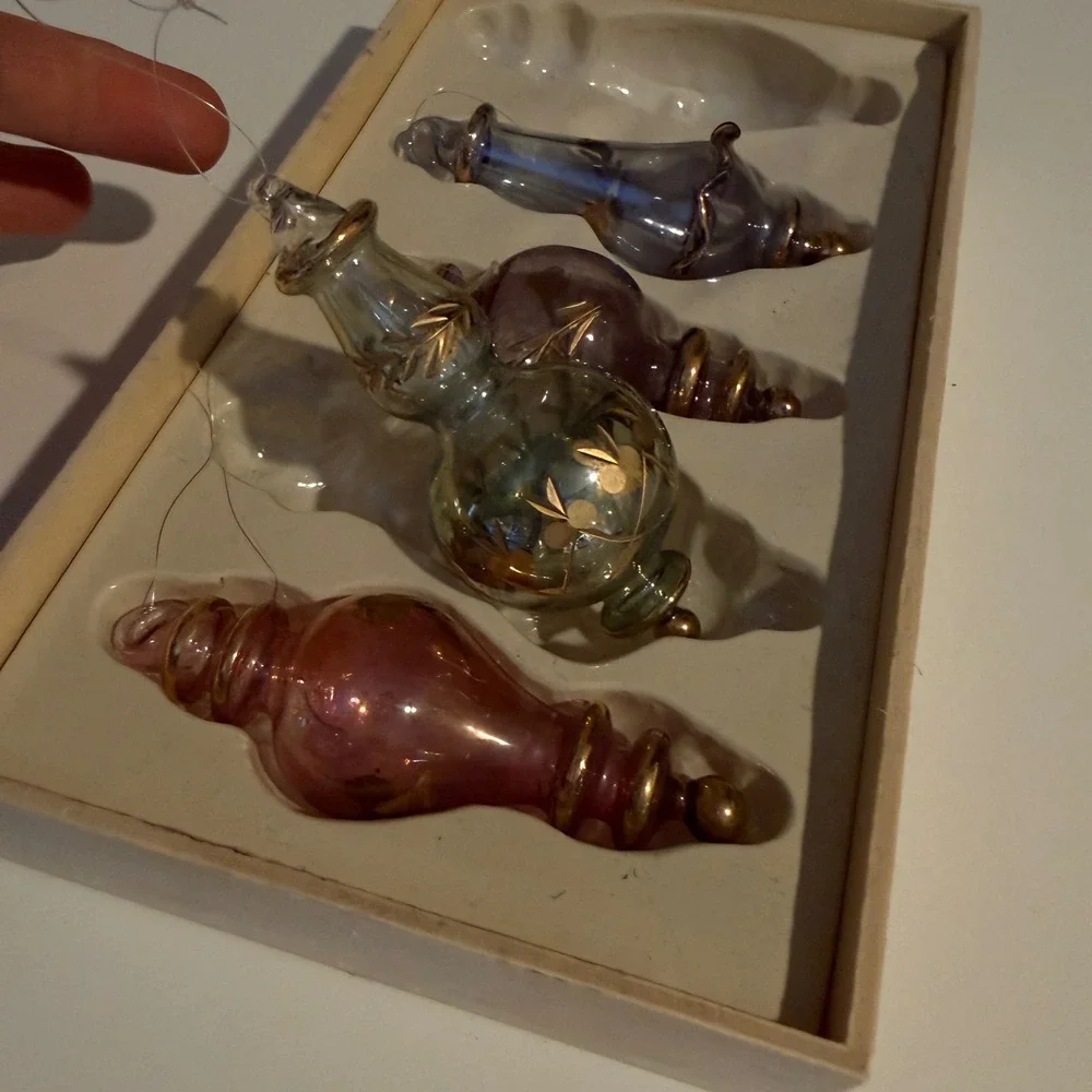 Vintage Hand Blown Glass Christmas Ornaments Gold Gilt‎ Finial Set of 4